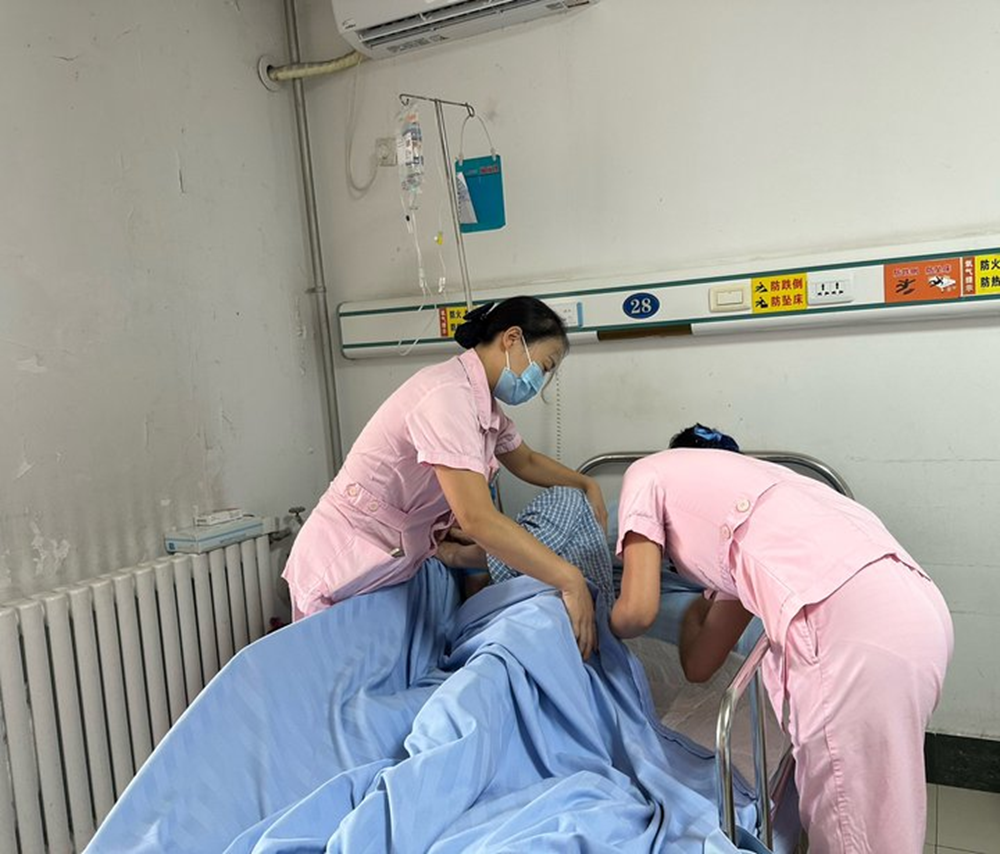 精心护理温暖独居老人抗癌之路